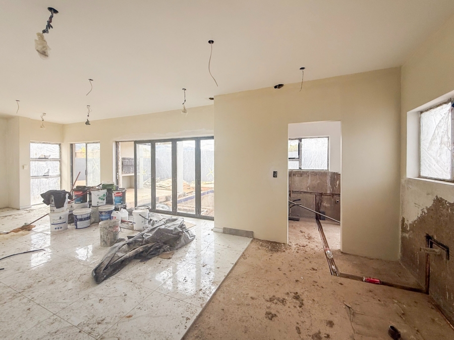 4 Bedroom Property for Sale in Melodie North West